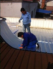 金屬膜彩鋼屋面自粘防水卷材應用與廠房管道疏通維護